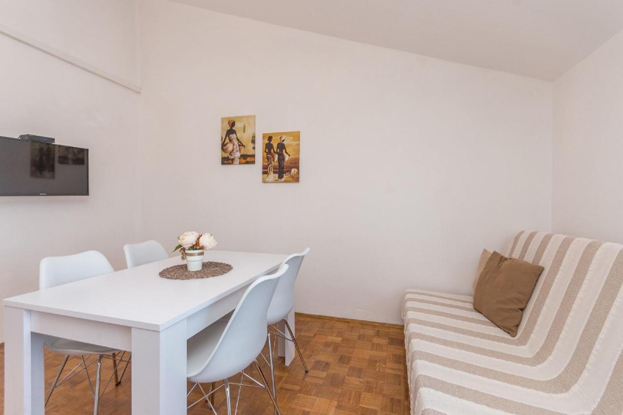 Apartment Lucija 비오그라드나모루 외부 사진